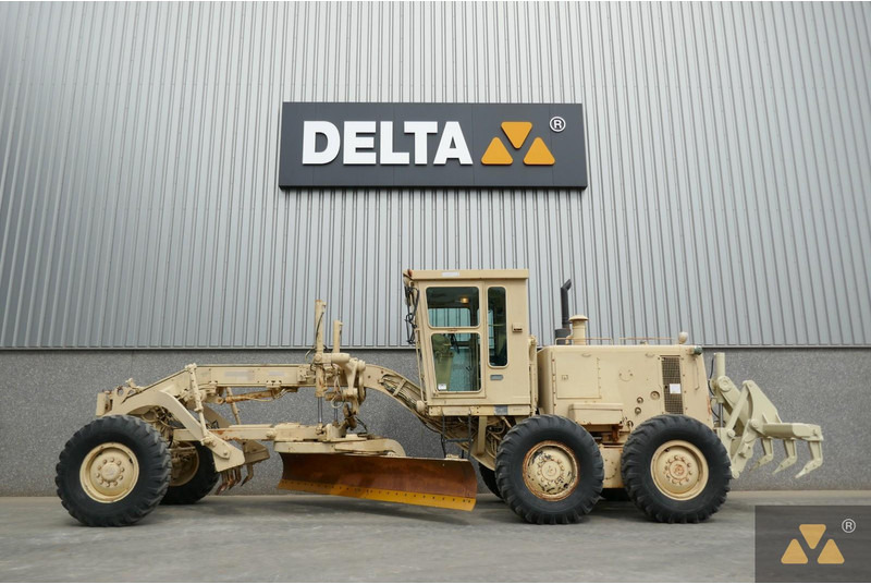 Caterpillar 130G Ex-army - Grader: picture 1 Caterpillar 130G Ex-army - Grader: picture 1