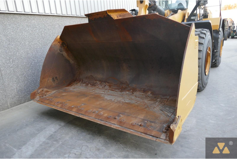 Wheel loader Caterpillar 972M: picture 6