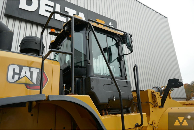 Wheel loader Caterpillar 972M: picture 20