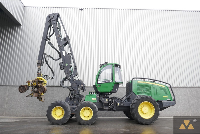 John Deere 1270E - Forestry harvester: picture 1 John Deere 1270E - Forestry harvester: picture 1