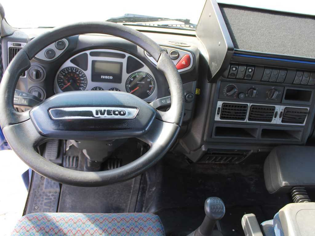 Dropside/ Flatbed truck, Crane truck Iveco EUROCARGO 100E17, EURO 3, HYDRAULIC ARM HIAB 035-2: picture 12