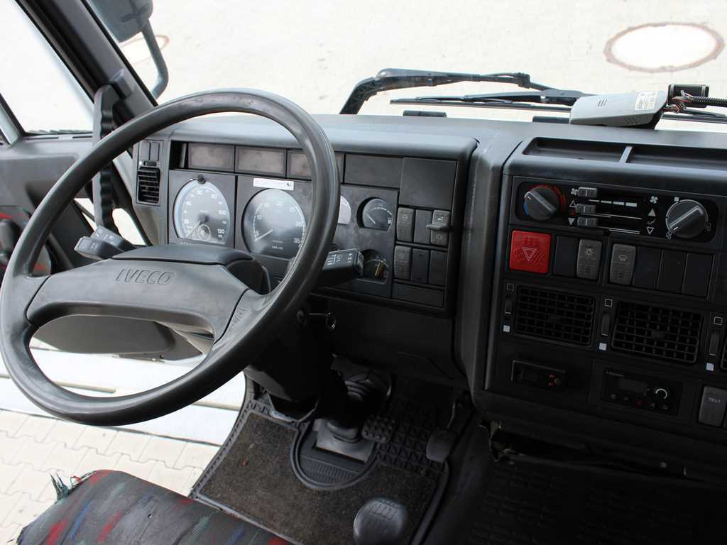 Leasing of  Iveco EUROCARGO ML 120 E, EURO 3, SLEEPING BODY, HYDRAULIC FRONT Iveco EUROCARGO ML 120 E, EURO 3, SLEEPING BODY, HYDRAULIC FRONT: picture 12 Leasing of  Iveco EUROCARGO ML 120 E, EURO 3, SLEEPING BODY, HYDRAULIC FRONT Iveco EUROCARGO ML 120 E, EURO 3, SLEEPING BODY, HYDRAULIC FRONT: picture 12