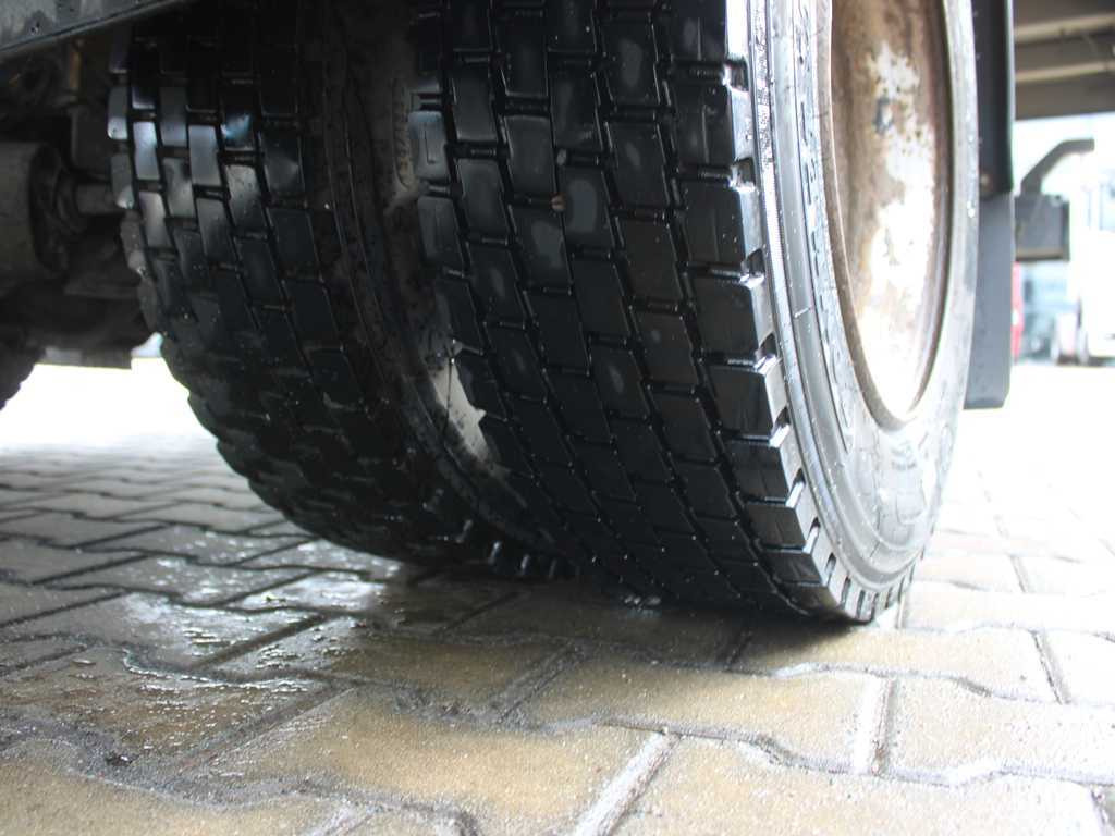 Curtainsider truck Iveco EUROCARGO ML 75E18, EURO 4, SIDE PANEL, SLEEPING BODY: picture 18