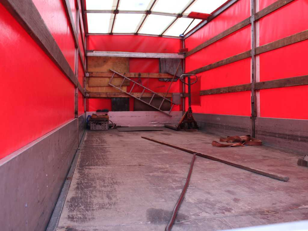 Curtainsider truck Iveco EUROCARGO ML 75E18, EURO 4, SIDE PANEL, SLEEPING BODY: picture 6