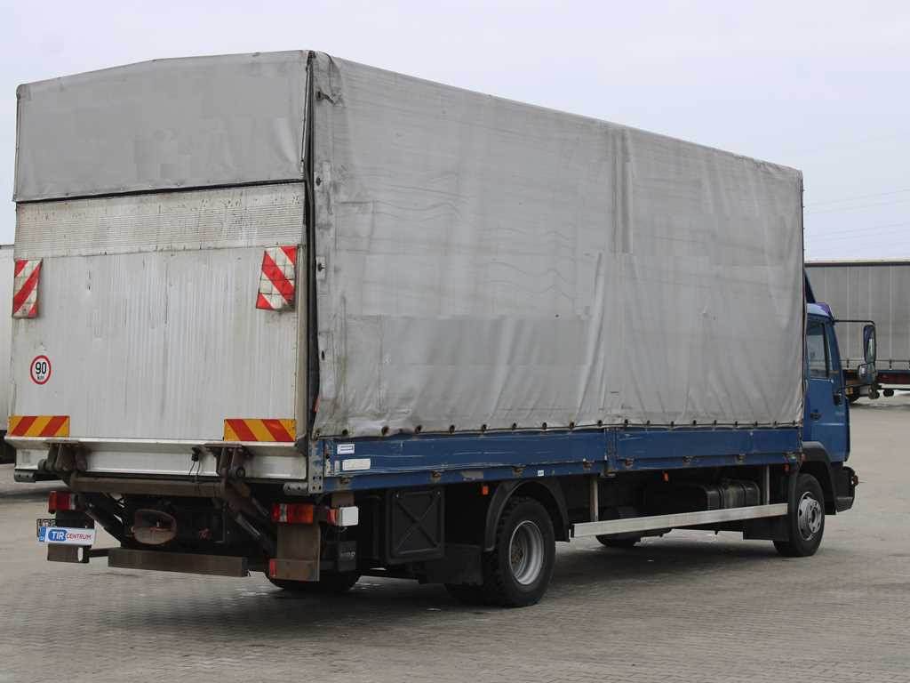 MAN LE 12.220, EURO 6, HYDRAULIC FRONT, TIRES 80% - Curtainsider truck: picture 4 MAN LE 12.220, EURO 6, HYDRAULIC FRONT, TIRES 80% - Curtainsider truck: picture 4