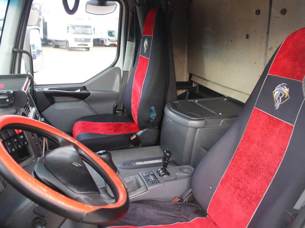 Curtainsider truck Renault MIDLUM 270, EURO 3, PNEU 80%: picture 10