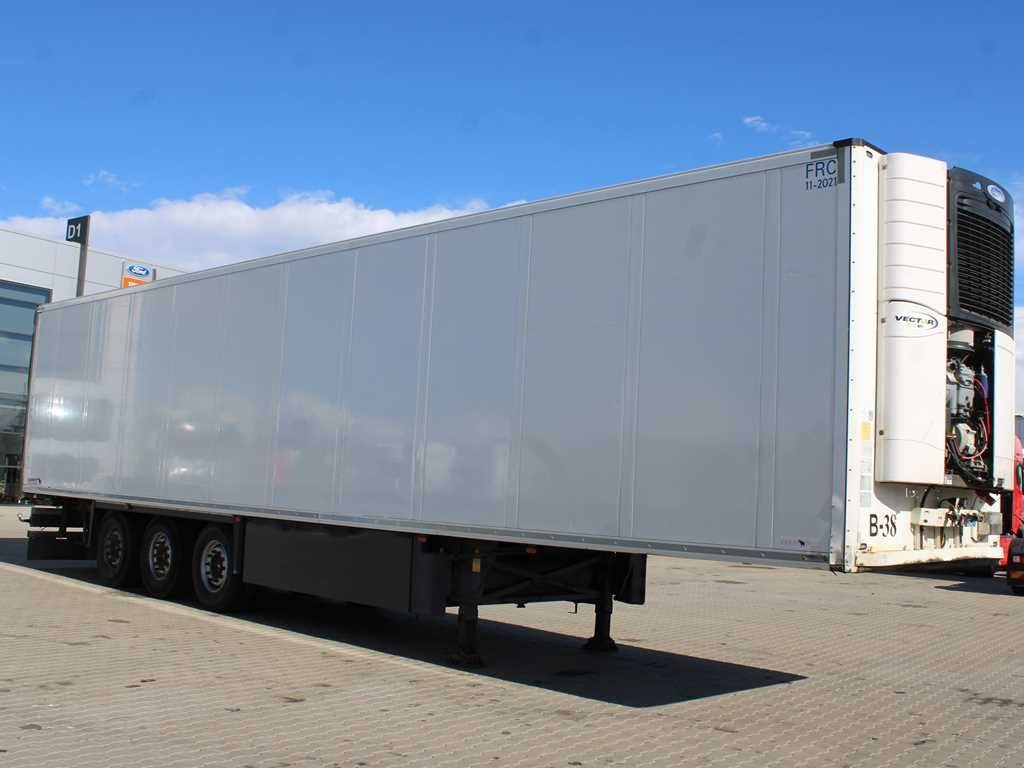 Schmitz Cargobull SKO 24/L - 13.4 FP 60 COOL, CARRIER 6760mth - Refrigerator semi-trailer: picture 2 Schmitz Cargobull SKO 24/L - 13.4 FP 60 COOL, CARRIER 6760mth - Refrigerator semi-trailer: picture 2