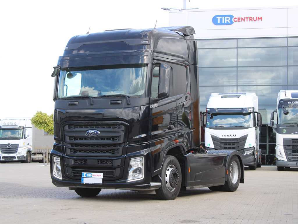 Ford F-MAX 12S, EURO 6, NAVIGATION - Tractor unit: picture 1 Ford F-MAX 12S, EURO 6, NAVIGATION - Tractor unit: picture 1