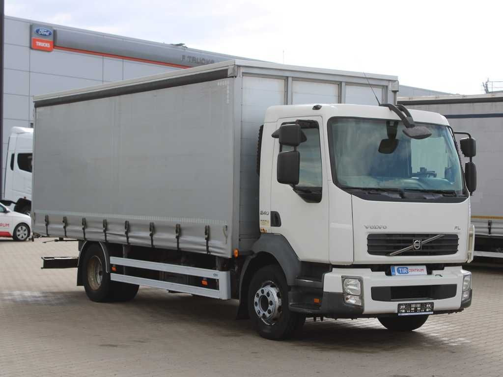 Volvo FL 240, EURO 5 - Curtainsider truck: picture 2 Volvo FL 240, EURO 5 - Curtainsider truck: picture 2