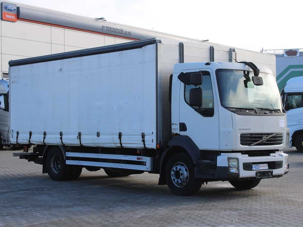 Volvo FL 240, EURO 5, TAIL LIFT, PNEU 80% - Curtainsider truck: picture 2 Volvo FL 240, EURO 5, TAIL LIFT, PNEU 80% - Curtainsider truck: picture 2