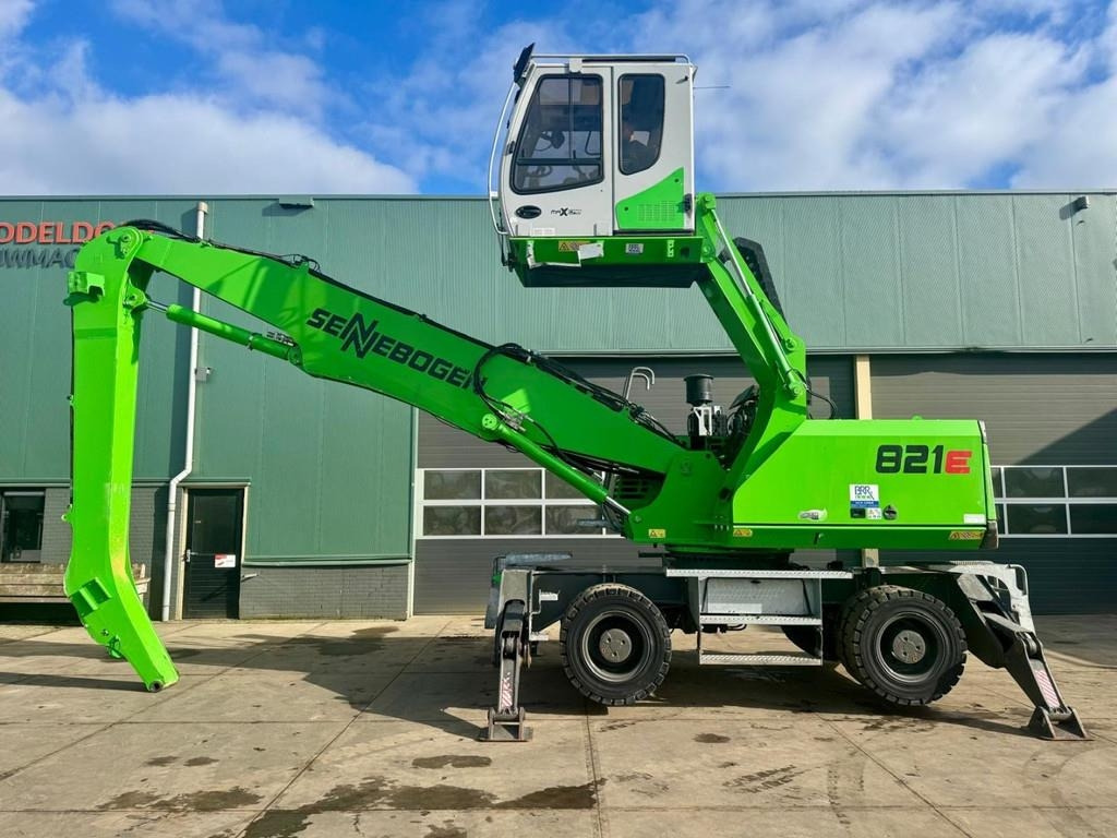 Sennebogen 821M E - Waste/ Industry handler: picture 1 Sennebogen 821M E - Waste/ Industry handler: picture 1