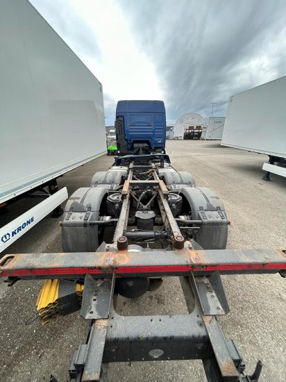 MAN TGX 26.440 XLX 6x2 Liftachse, Euro 6, Retarder, Motorschaden engine damage! - Container transporter/ Swap body truck: picture 4 MAN TGX 26.440 XLX 6x2 Liftachse, Euro 6, Retarder, Motorschaden engine damage! - Container transporter/ Swap body truck: picture 4