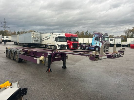 Web Trailer LPRS24 Heckschieber 1x20 ft 2x20 ft 1x40 ft - Container transporter/ Swap body semi-trailer: picture 1 Web Trailer LPRS24 Heckschieber 1x20 ft 2x20 ft 1x40 ft - Container transporter/ Swap body semi-trailer: picture 1