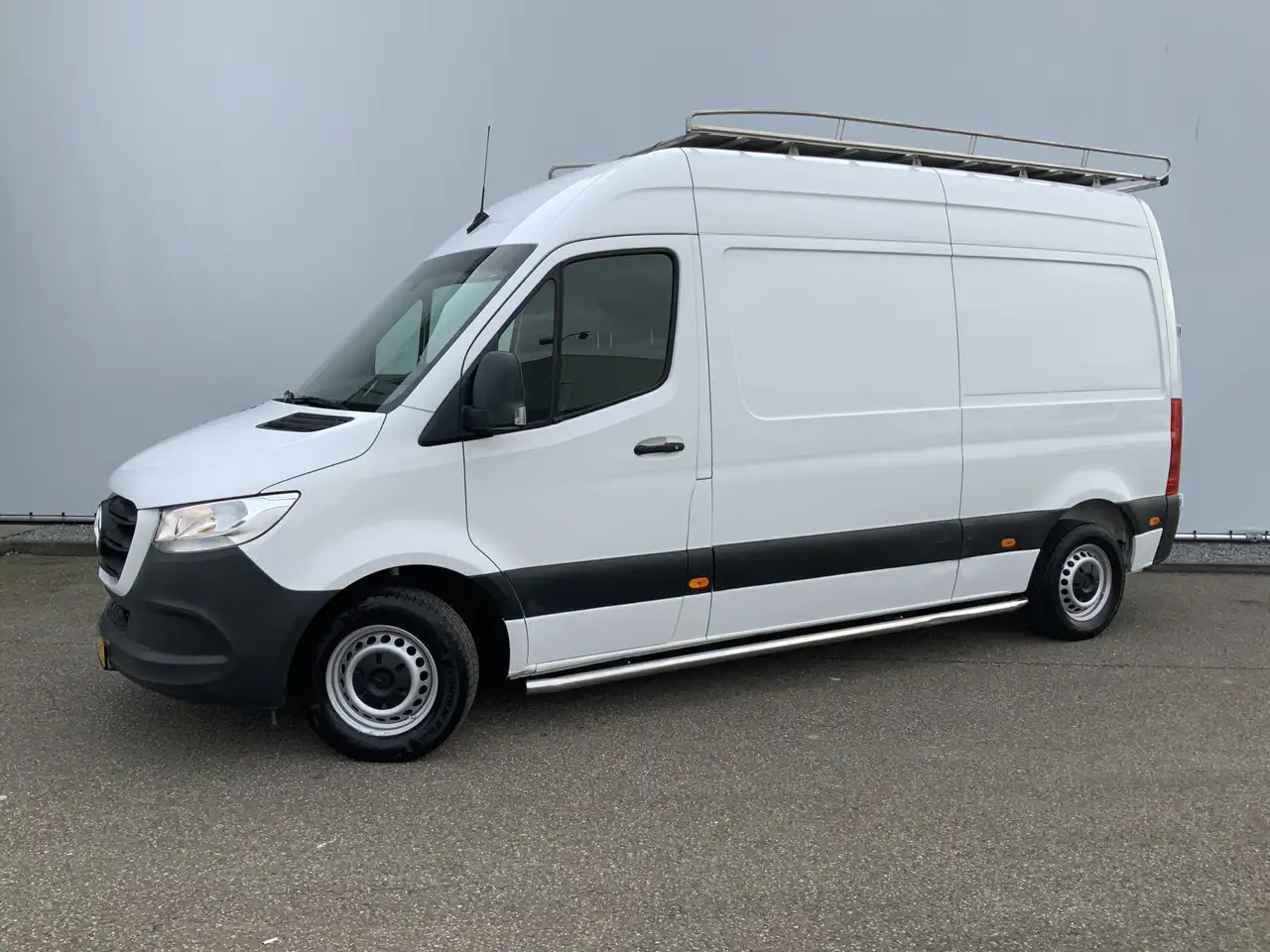 Mercedes-Benz Sprinter 311 2.2 CDI L2H2 Automaat Airco 3 Zits Imperiaal T - Panel van: picture 1 Mercedes-Benz Sprinter 311 2.2 CDI L2H2 Automaat Airco 3 Zits Imperiaal T - Panel van: picture 1