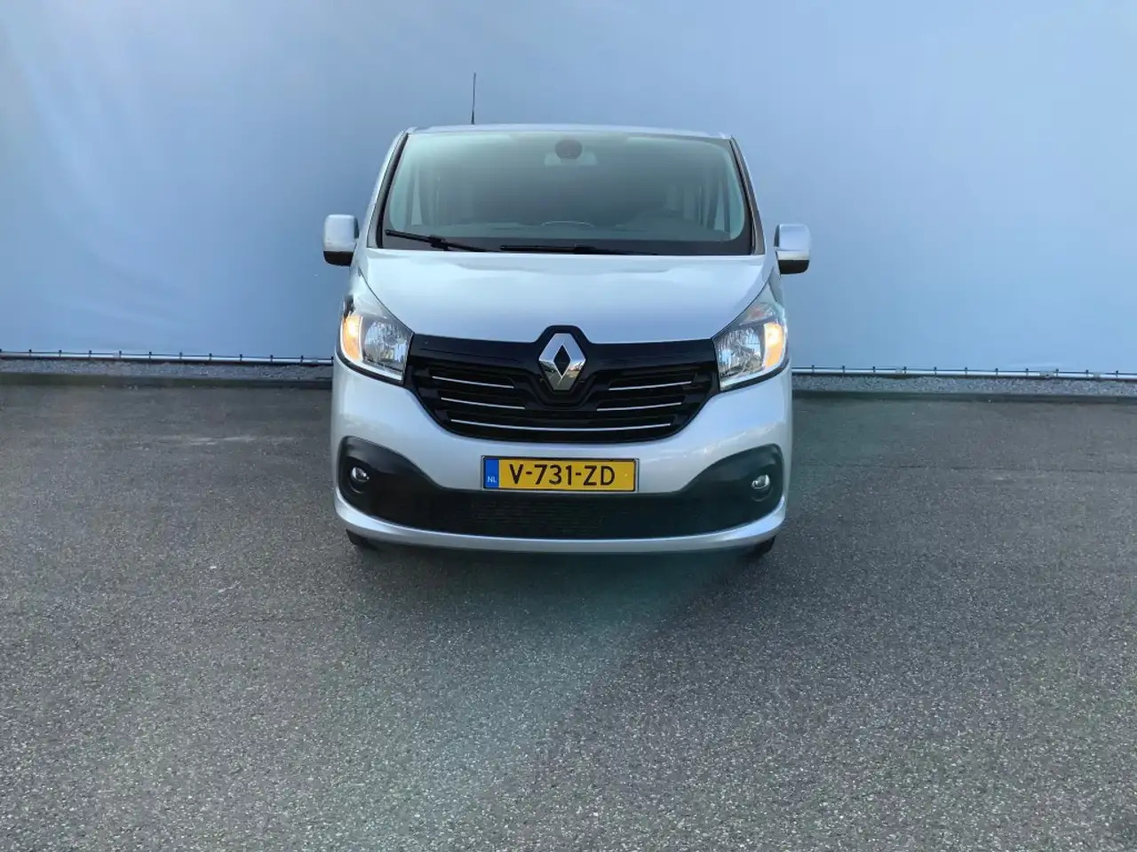 Renault Trafic 1.6 dCi T29 L2H1 Dub Cab Airco Camera Navi Trekhaa - Combi van: picture 2 Renault Trafic 1.6 dCi T29 L2H1 Dub Cab Airco Camera Navi Trekhaa - Combi van: picture 2