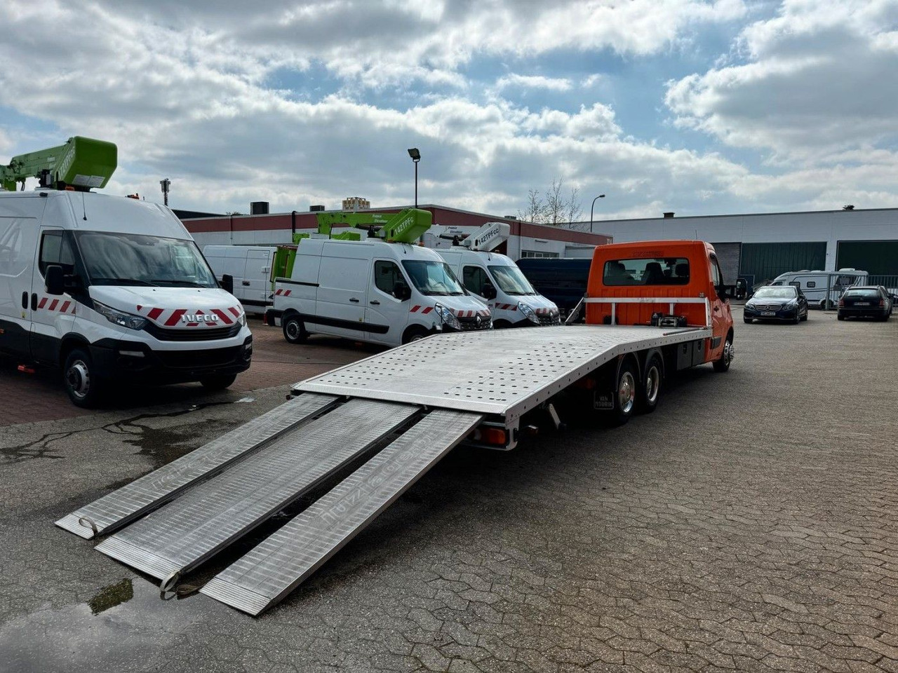 Renault Master Autotransporter - Tow truck: picture 4 Renault Master Autotransporter - Tow truck: picture 4