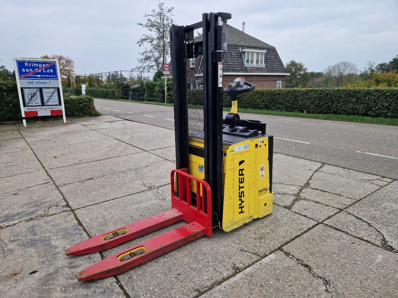 Hyster S1.5S elektrische stapelaar - Stacker: picture 1 Hyster S1.5S elektrische stapelaar - Stacker: picture 1