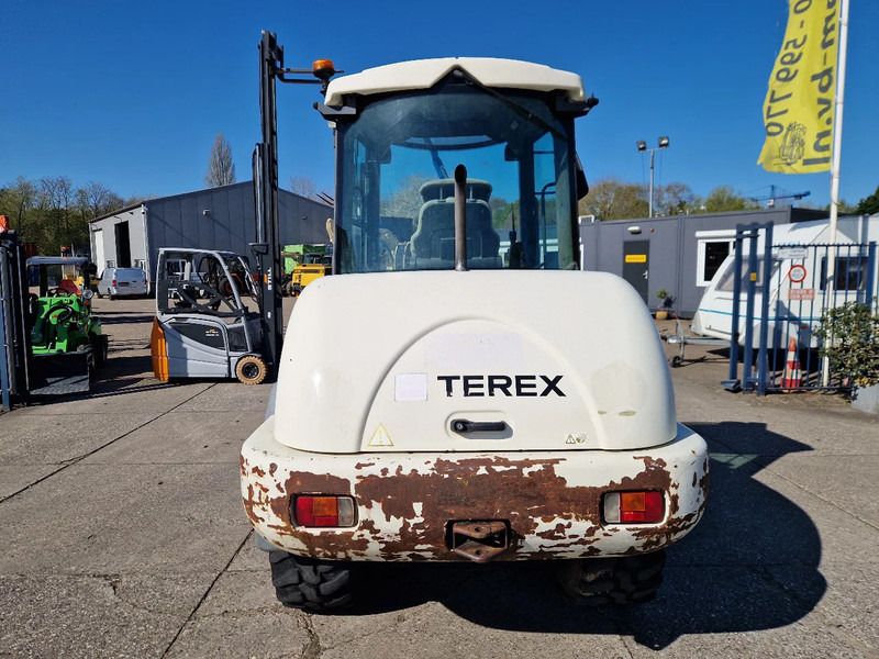 Terex TL80 palletvorken en 4in1-bak - Wheel loader: picture 3 Terex TL80 palletvorken en 4in1-bak - Wheel loader: picture 3