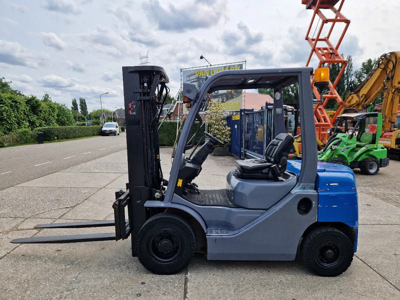 Diesel forklift Toyota 02-8FDE25 met zware Toyota motor: picture 1