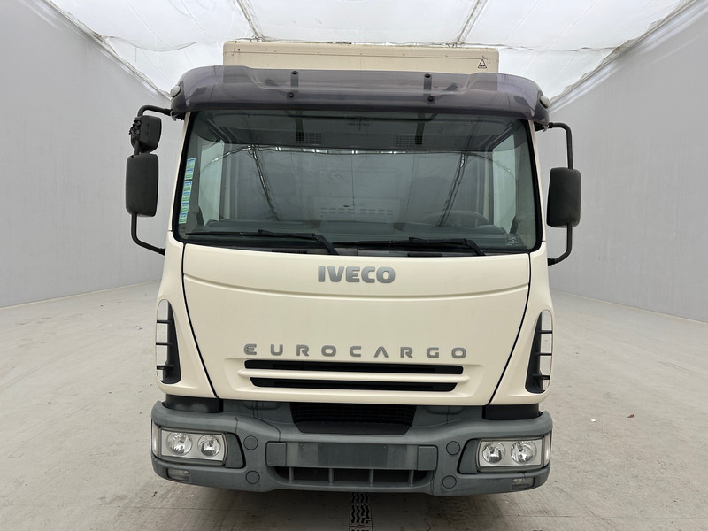 Iveco Eurocargo 90E17 - Box truck: picture 2 Iveco Eurocargo 90E17 - Box truck: picture 2