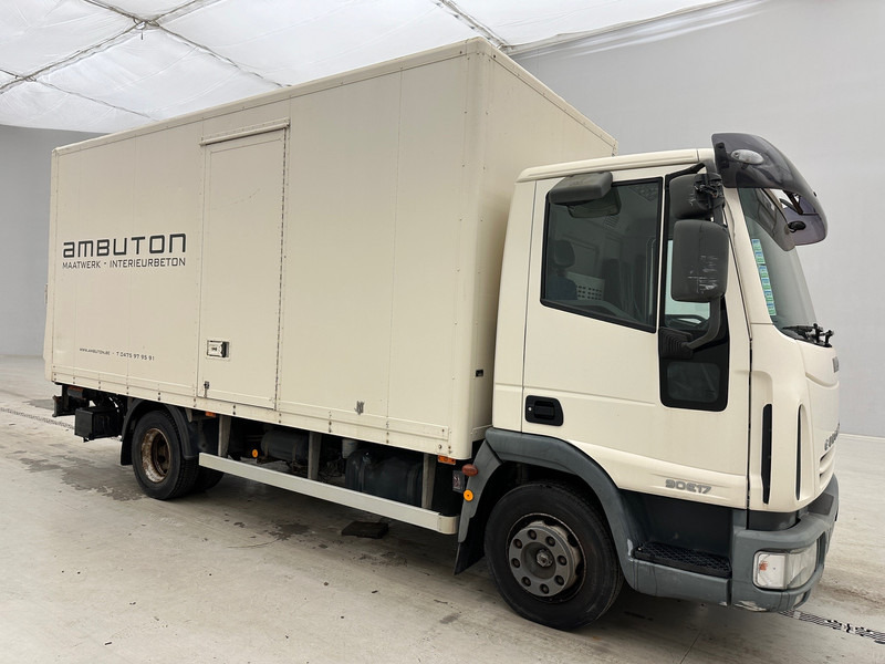 Iveco Eurocargo 90E17 - Box truck: picture 3 Iveco Eurocargo 90E17 - Box truck: picture 3