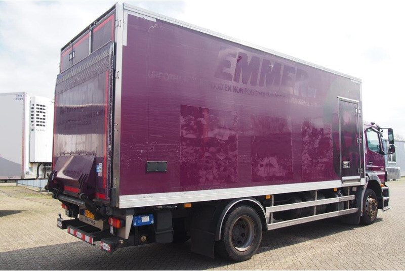 Mercedes-Benz Axor 1824 - Refrigerator truck: picture 4 Mercedes-Benz Axor 1824 - Refrigerator truck: picture 4