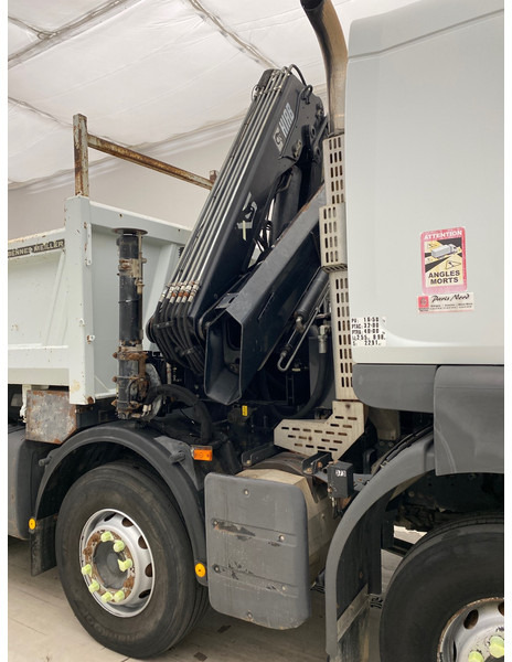 Renault Kerax 410 DXi - 8x4 - Tipper, Crane truck: picture 4 Renault Kerax 410 DXi - 8x4 - Tipper, Crane truck: picture 4
