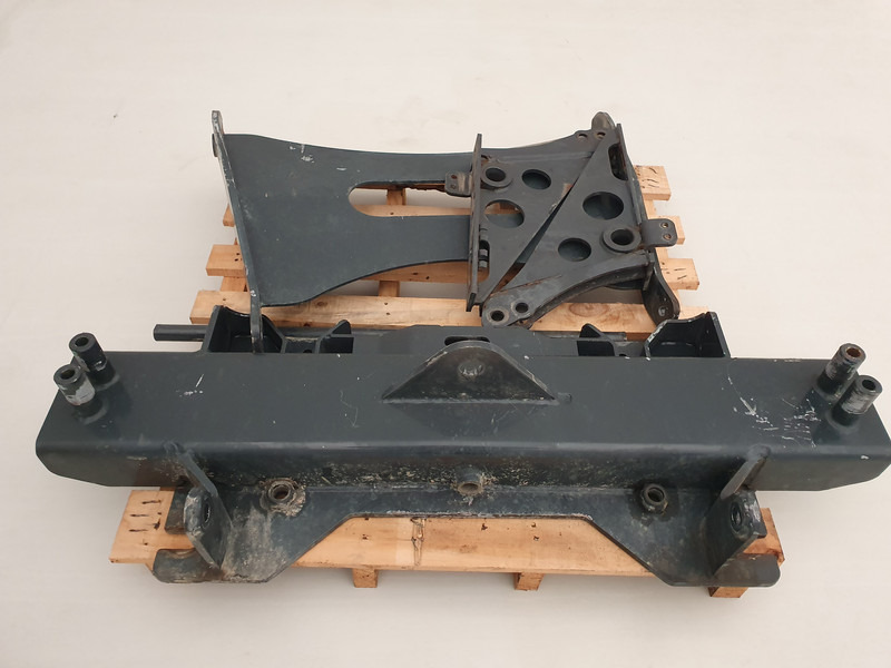 Scania G-Serie DIN-plaat DIN-plaat SCANIA G-Serie Bumper zout strooimachine - Spare parts: picture 2 Scania G-Serie DIN-plaat DIN-plaat SCANIA G-Serie Bumper zout strooimachine - Spare parts: picture 2