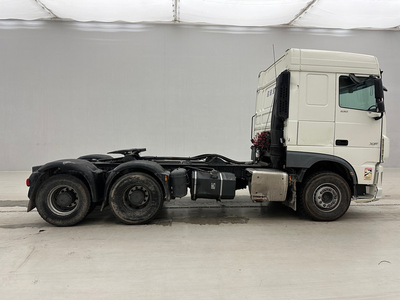 DAF XF 530 Space Cab - 6x4 - Tractor unit: picture 4 DAF XF 530 Space Cab - 6x4 - Tractor unit: picture 4
