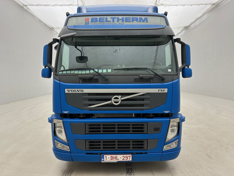 Volvo FM 370 + Renders Tautliner X-steering - Tractor unit: picture 2 Volvo FM 370 + Renders Tautliner X-steering - Tractor unit: picture 2