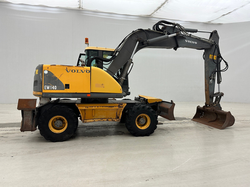 VOLVO* EW 140 - Wheel excavator: picture 4 VOLVO* EW 140 - Wheel excavator: picture 4