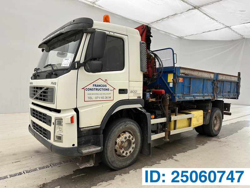 Volvo FM 300 - Tipper, Crane truck: picture 1 Volvo FM 300 - Tipper, Crane truck: picture 1