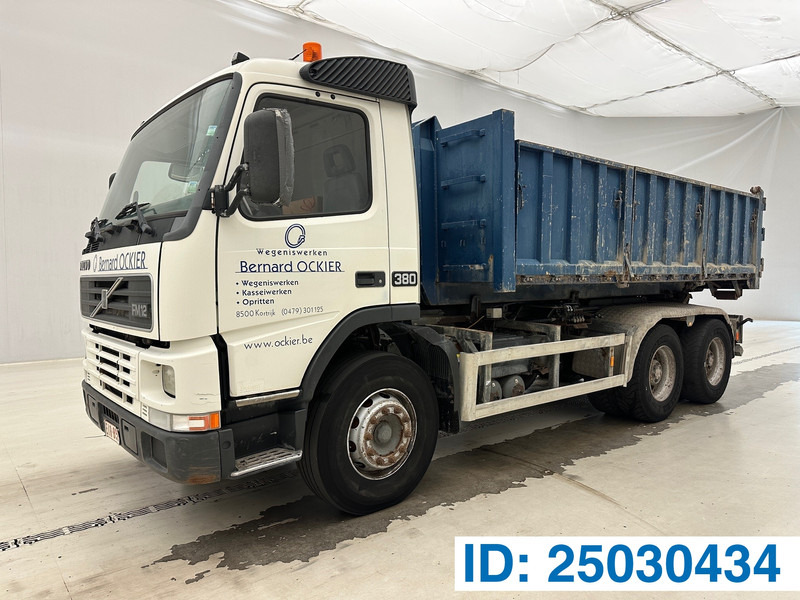 Volvo FM12.380 - 6x4 - Hook lift truck: picture 1 Volvo FM12.380 - 6x4 - Hook lift truck: picture 1