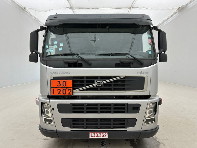 Volvo FM9.260 - Tank truck: picture 2 Volvo FM9.260 - Tank truck: picture 2