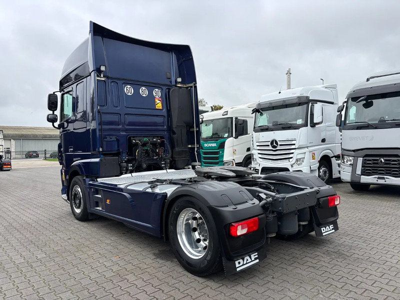 DAF XF 530 Super Spacecab Euro 6 - Tractor unit: picture 3 DAF XF 530 Super Spacecab Euro 6 - Tractor unit: picture 3