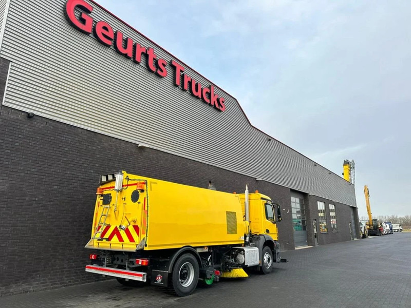 Leasing of Mercedes-Benz Arocs 1824 4X2 BEAM A9000 SWEEPING TRUCK/ KEHRMASCHINE/VEEGWAGEN/FAHRBAHNREINIGER/AIRPORT CLEANER WITH MAGNET Mercedes-Benz Arocs 1824 4X2 BEAM A9000 SWEEPING TRUCK/ KEHRMASCHINE/VEEGWAGEN/FAHRBAHNREINIGER/AIRPORT CLEANER WITH MAGNET: picture 6