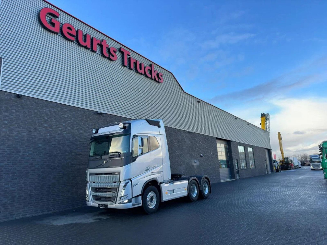 Volvo FH 16.750 6X4 TREKKER/TRACTOR/SZM EURO 6 HYDRAUL - Tractor unit: picture 2 Volvo FH 16.750 6X4 TREKKER/TRACTOR/SZM EURO 6 HYDRAUL - Tractor unit: picture 2
