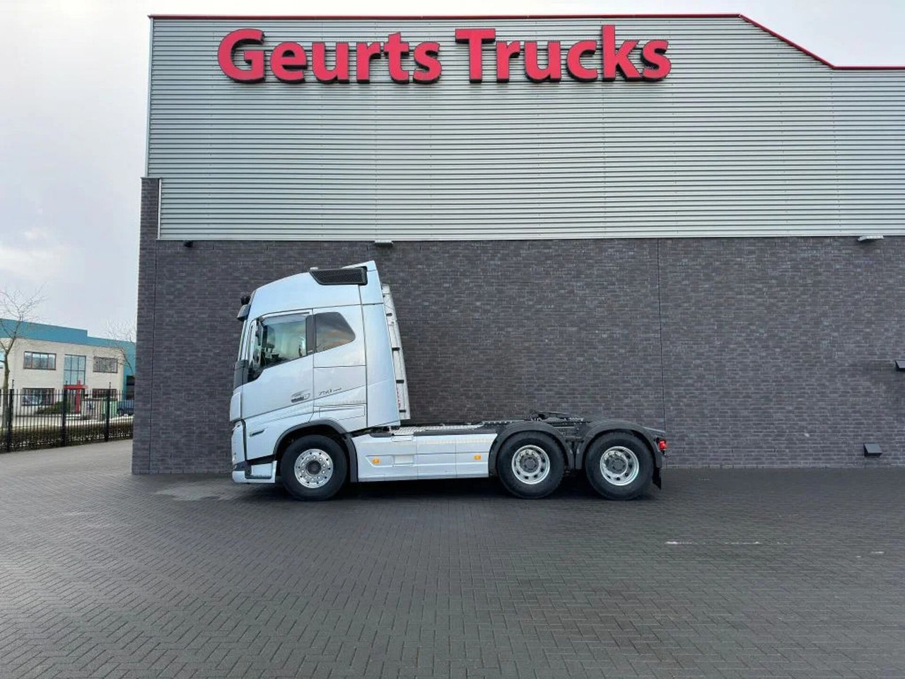 Volvo FH 16.750 6X4 TREKKER/TRACTOR/SZM EURO 6 HYDRAUL - Tractor unit: picture 1 Volvo FH 16.750 6X4 TREKKER/TRACTOR/SZM EURO 6 HYDRAUL - Tractor unit: picture 1