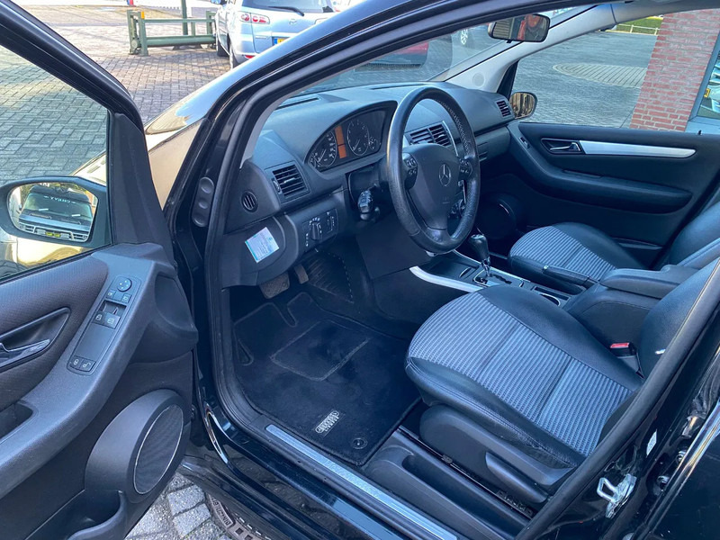 Leasing of Mercedes-Benz A-Klasse 170 Automaat,Avantgarde. Mercedes-Benz A-Klasse 170 Automaat,Avantgarde.: picture 8 Leasing of Mercedes-Benz A-Klasse 170 Automaat,Avantgarde. Mercedes-Benz A-Klasse 170 Automaat,Avantgarde.: picture 8