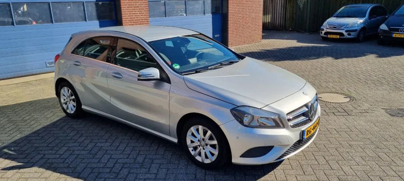 Mercedes-Benz A-Klasse 180 automaat.. 180 automaat - Hatchback: picture 5 Mercedes-Benz A-Klasse 180 automaat.. 180 automaat - Hatchback: picture 5