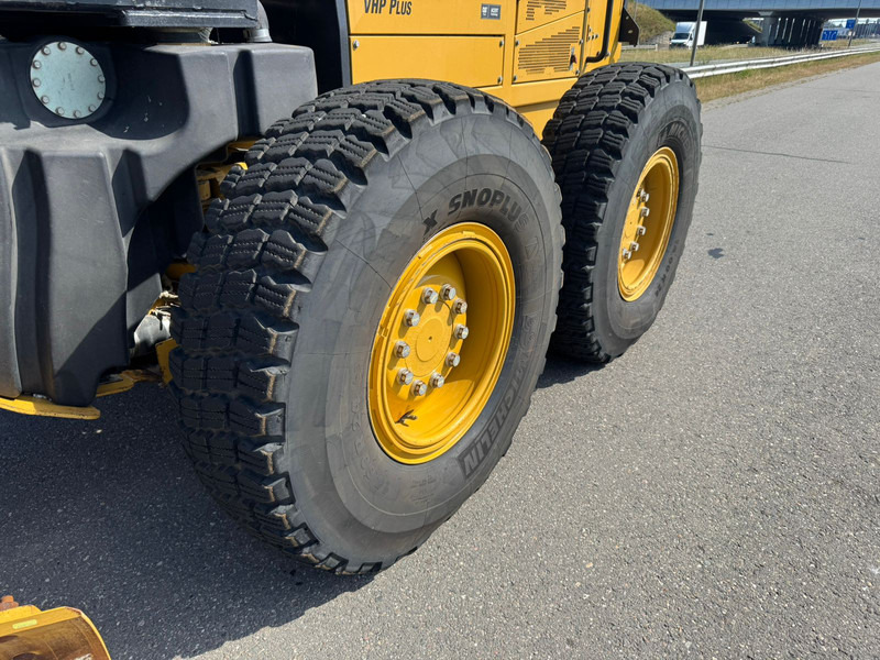 Grader Caterpillar 140M: picture 11