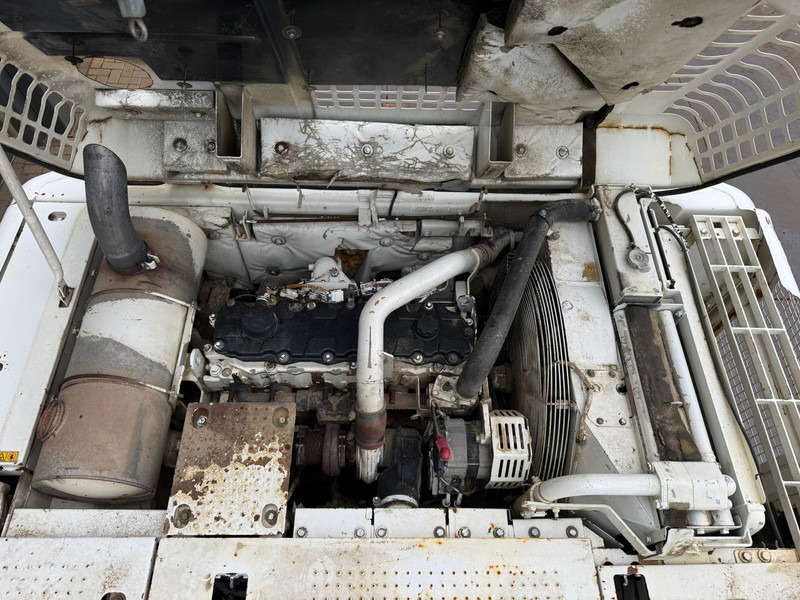 Crawler excavator Caterpillar 324DLN: picture 12