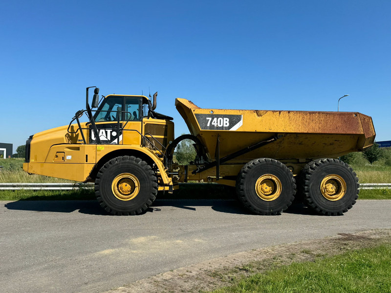 Caterpillar 740B - Articulated dumper: picture 1 Caterpillar 740B - Articulated dumper: picture 1