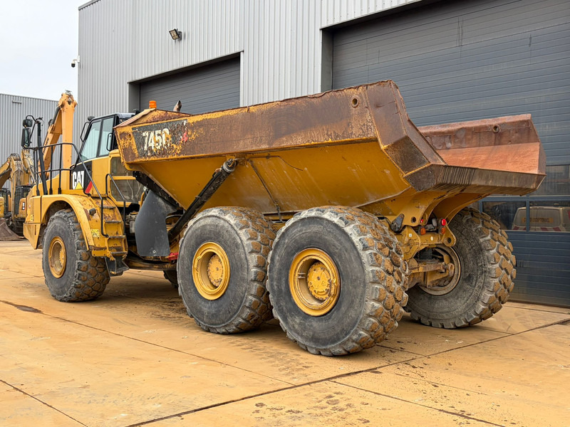 Caterpillar 745C - Articulated dumper: picture 3 Caterpillar 745C - Articulated dumper: picture 3