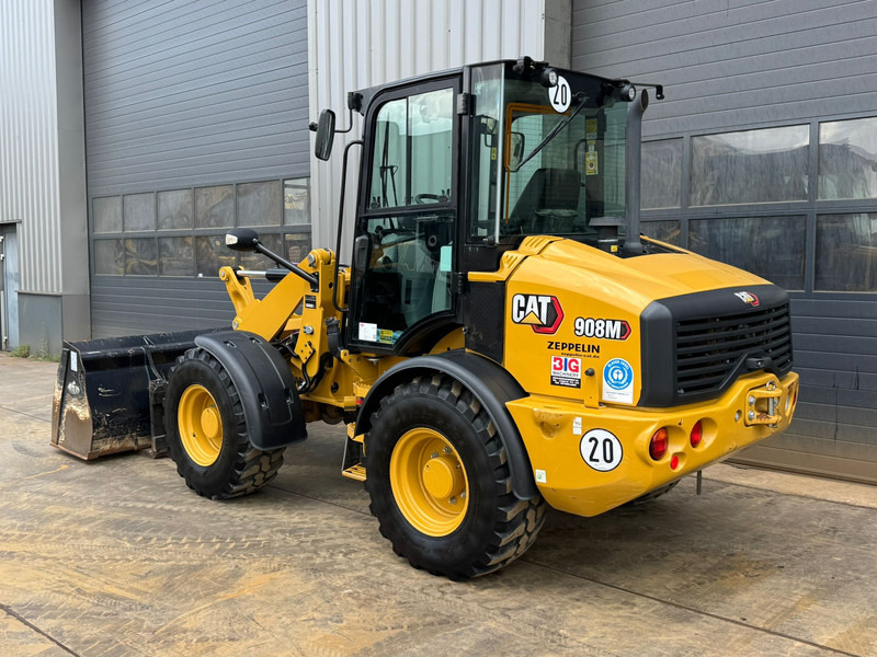 Caterpillar 908M - Bucket + forks - Wheel loader: picture 2 Caterpillar 908M - Bucket + forks - Wheel loader: picture 2