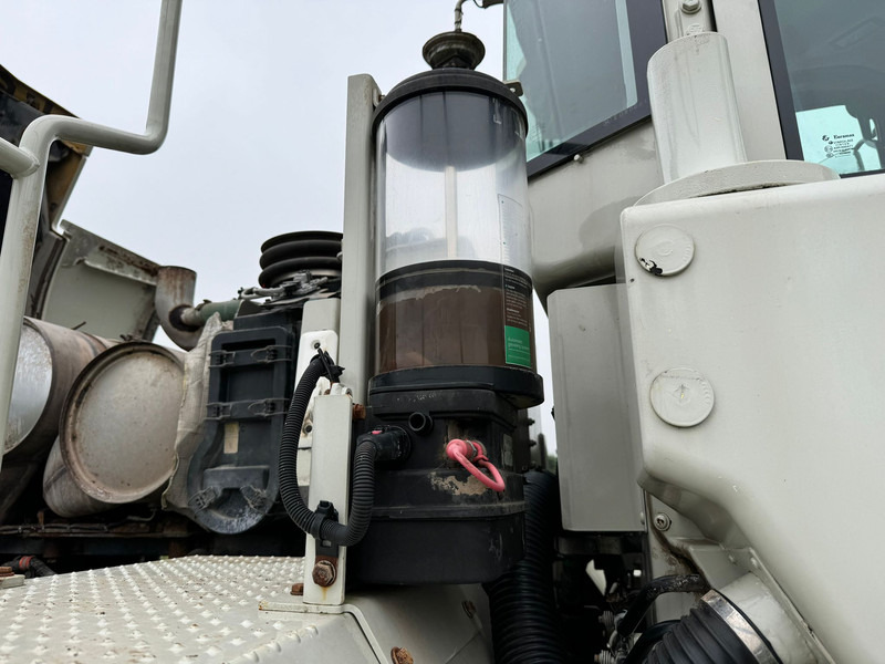 Wheel loader Caterpillar 972M XE: picture 13