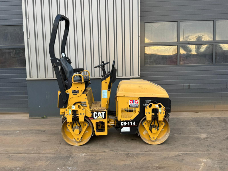 Caterpillar CB114 - Roller: picture 5 Caterpillar CB114 - Roller: picture 5
