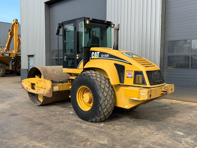 Caterpillar CS563E - Roller: picture 3 Caterpillar CS563E - Roller: picture 3
