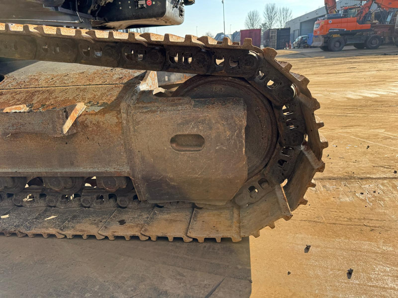 Crawler excavator Doosan DX255NLC-5: picture 18