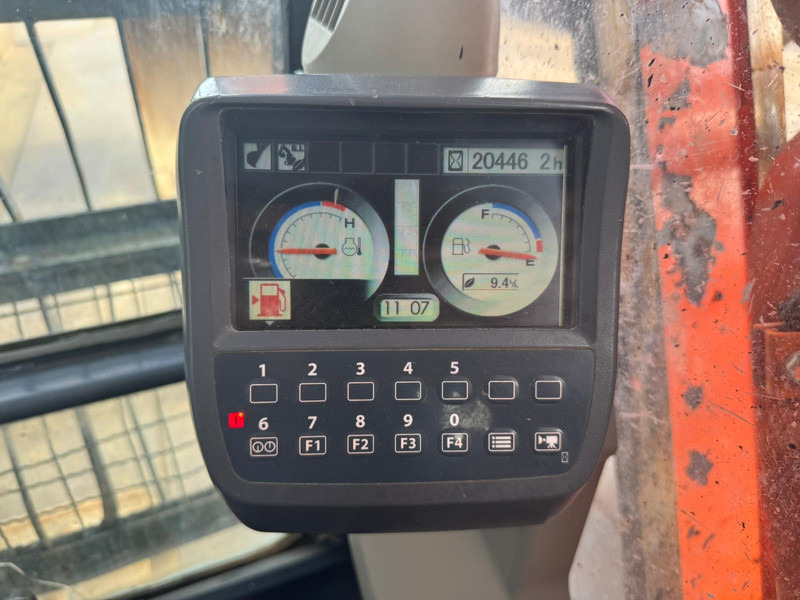 Crawler excavator Hitachi ZX670LCH-3: picture 11 Crawler excavator Hitachi ZX670LCH-3: picture 11